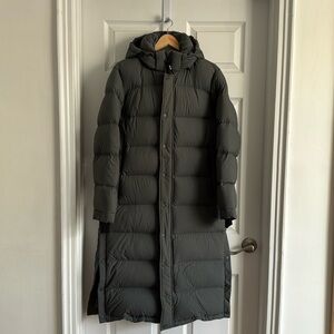 Aritzia TNA The Super Puff Long